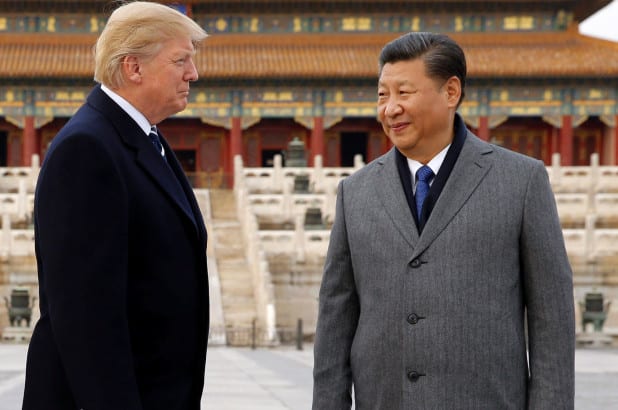 Trump dọa áp thuế thêm 200 tỷ USD, Trung Quốc chao đảo