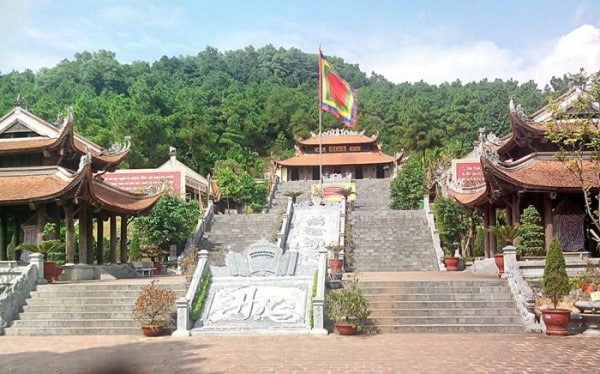 Vùng núi Kiệt Đặc – Phượng Hoàng linh thiêng trong các thư tịch cổ