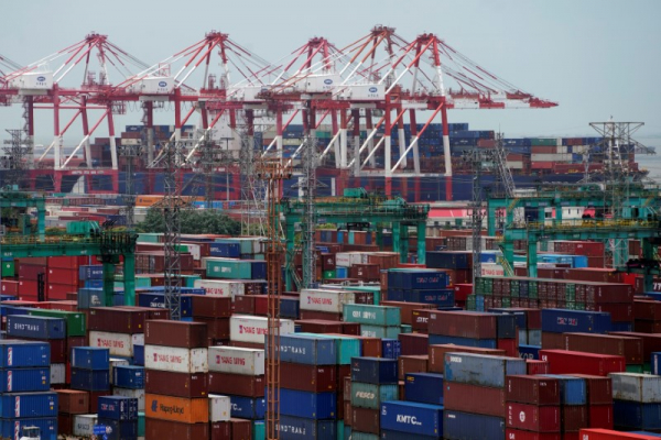 Xuất khẩu của Singapore chuyển hướng từ TQ sang Mỹ, EU