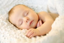Nhiều gia đình mắc 6 sai lầm này khi chăm sóc trẻ sơ sinh