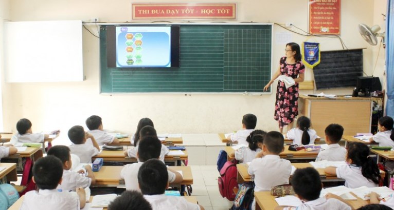 Xin thầy cô và phụ huynh đừng bắt học sinh… đua nữa!